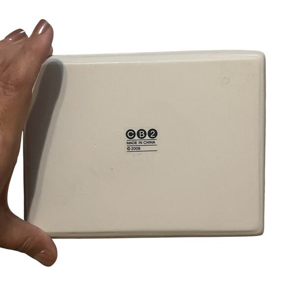 Crate & Barrel CB2 2009 Oliver Appetizer Plates Cork Olive Toothpick Set of 6 - Picture 4 of 4